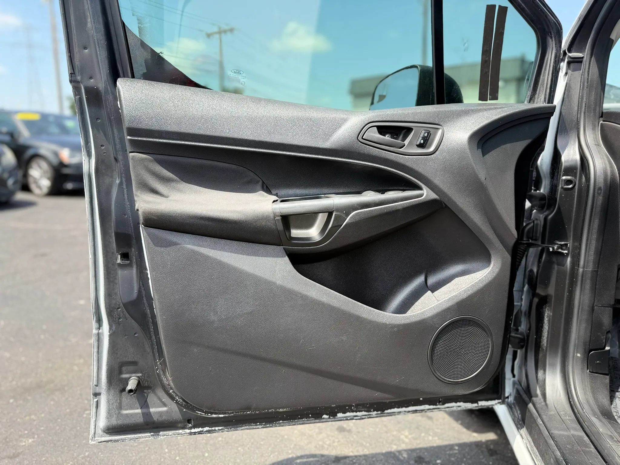 Used 2015 Ford Transit Connect XL FWD image 26
