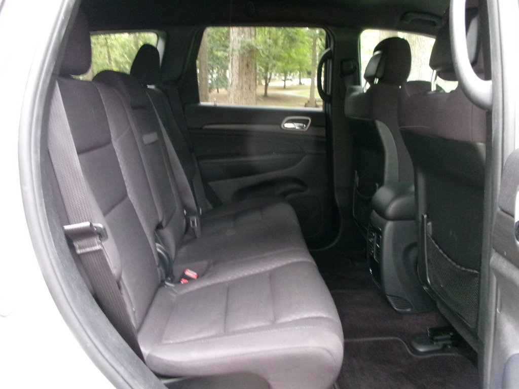 Used 2018 Jeep Grand Cherokee Laredo image 26