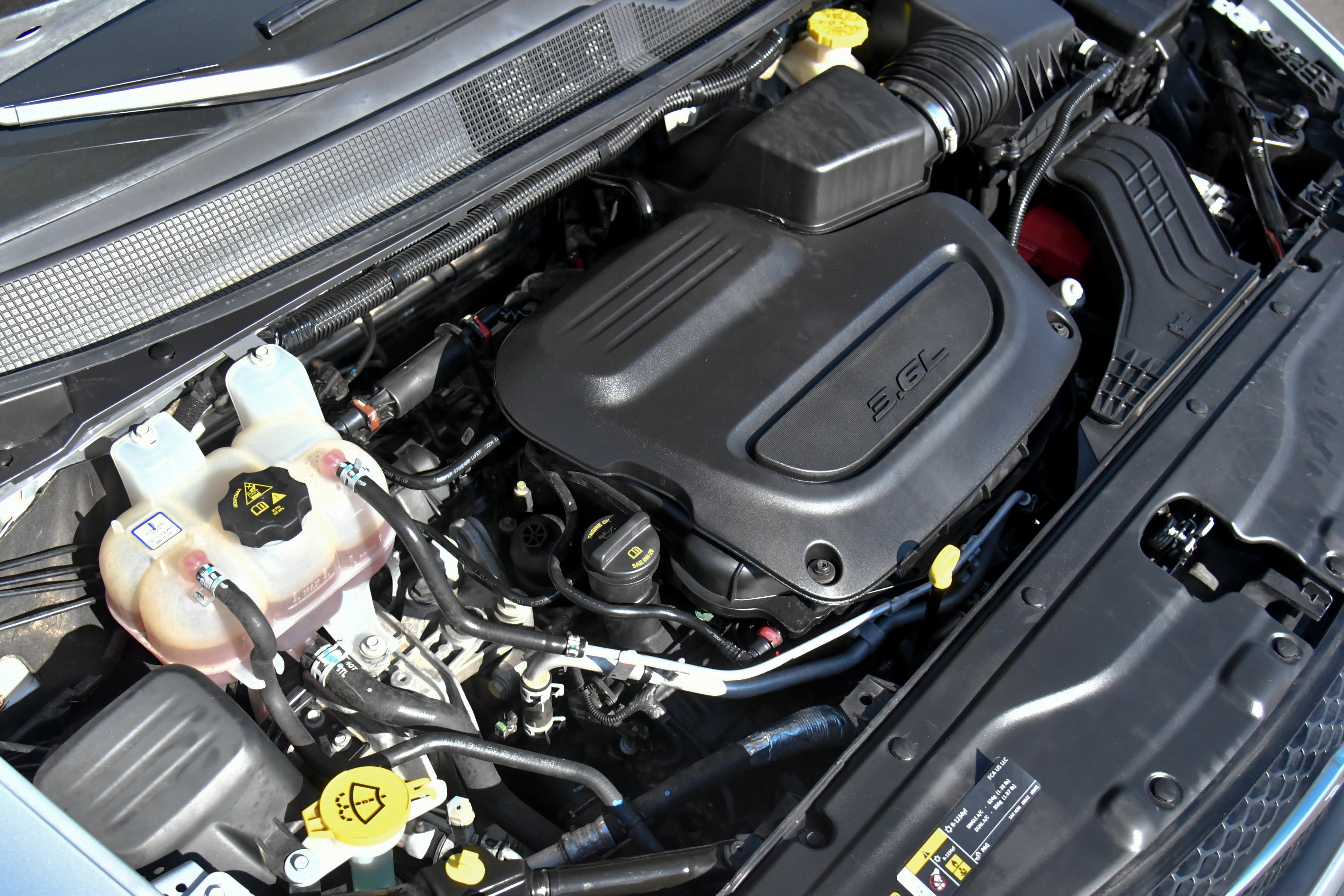 Used 2023 Chrysler Voyager LX FWD image 48