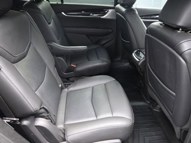Used 2023 Cadillac XT6 Premium Luxury image 34