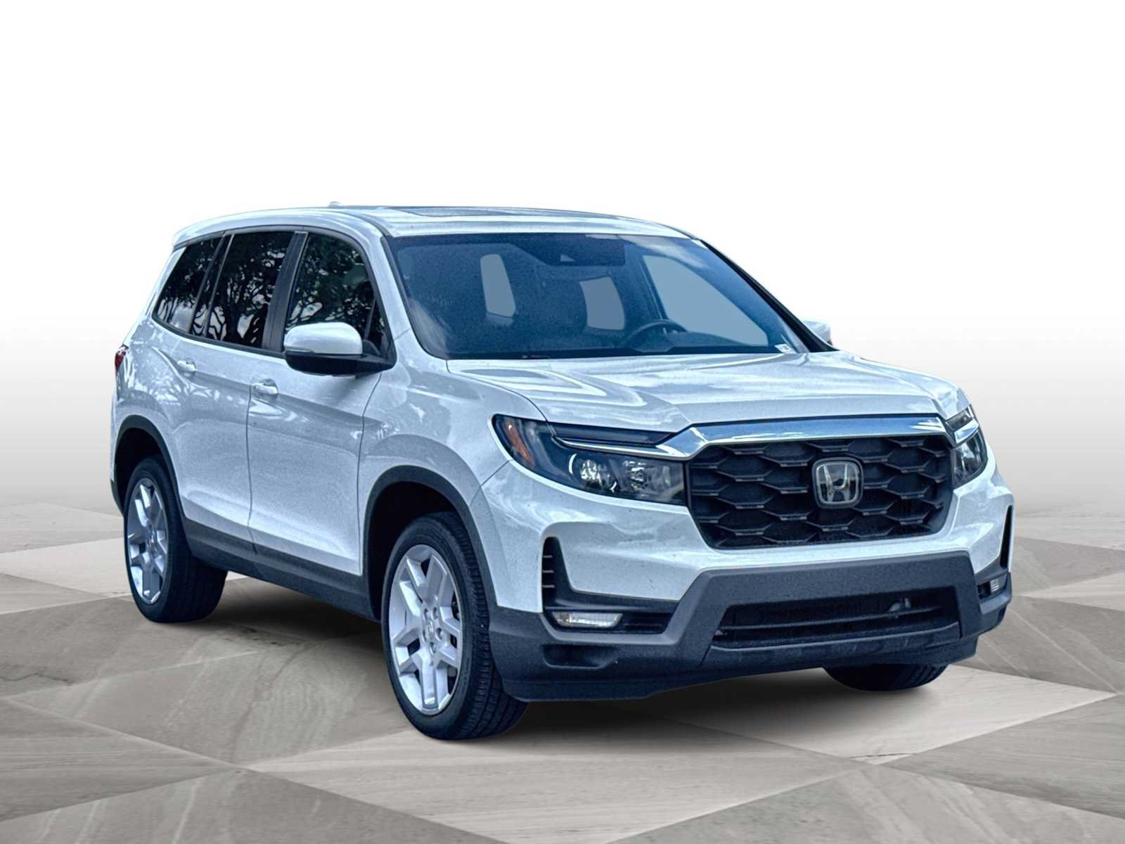 Used 2025 Honda Passport EX-L image 2