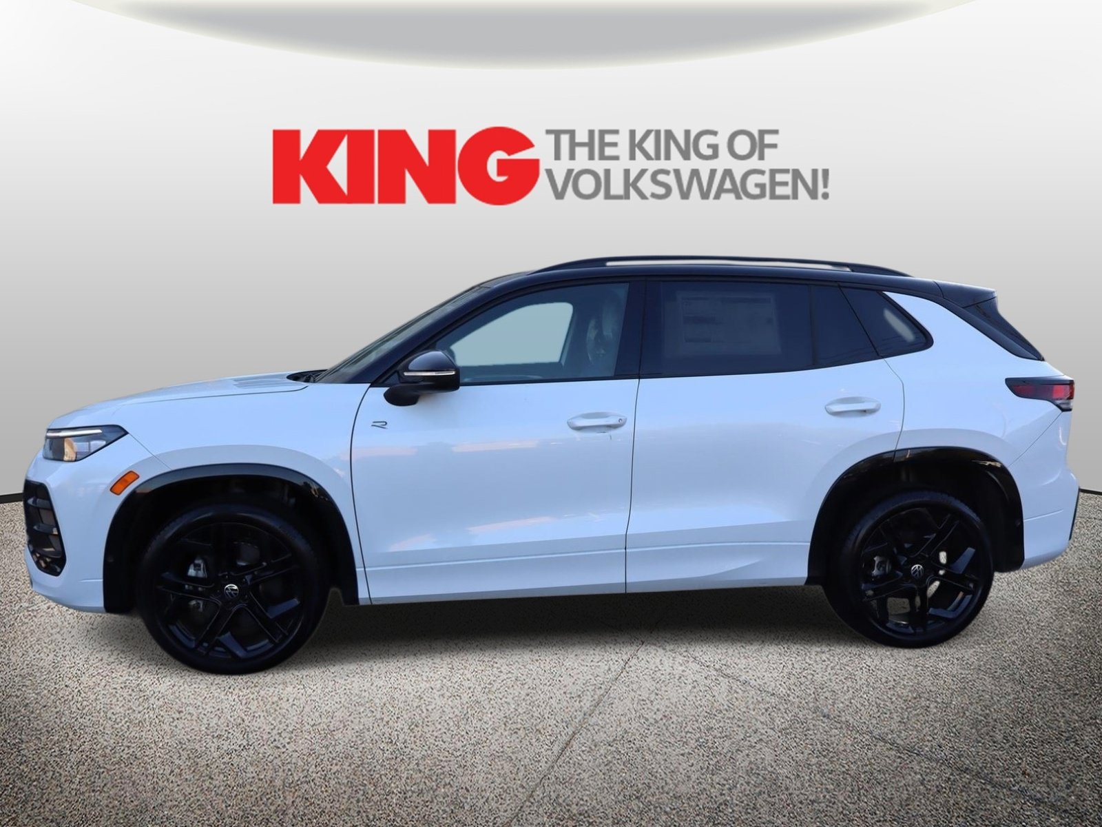 New 2026 Volkswagen Tiguan SE R-Line AWD/4WD image 7