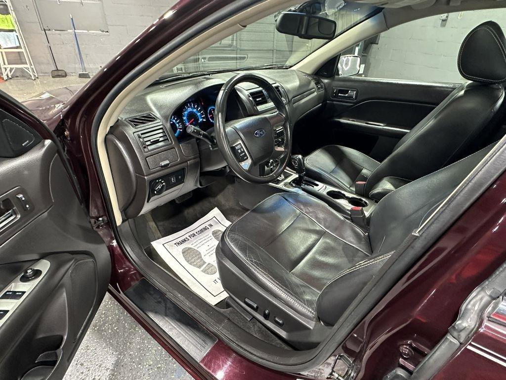 Used 2011 Ford Fusion SEL w/ 302A Rapid Spec Order Code FWD image 21