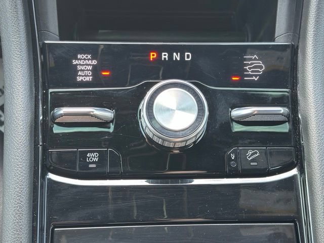 Used 2023 Jeep Grand Cherokee Overland AWD/4WD image 22