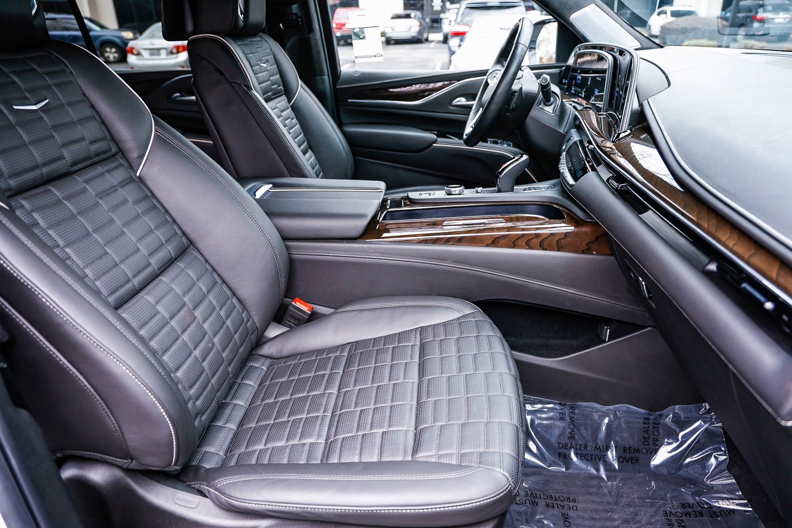 Used 2024 Cadillac Escalade ESV Sport Platinum image 17