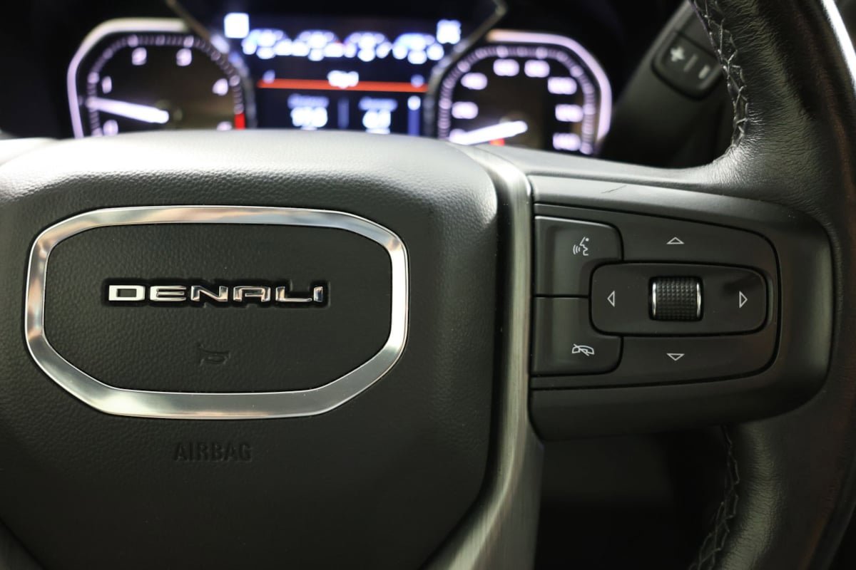 Used 2022 GMC Sierra 2500 Denali w/ Denali Ultimate Package AWD/4WD image 30