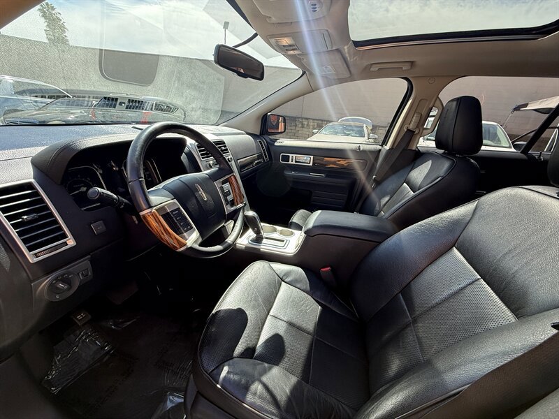 Used 2010 Lincoln MKX 2WD image 23