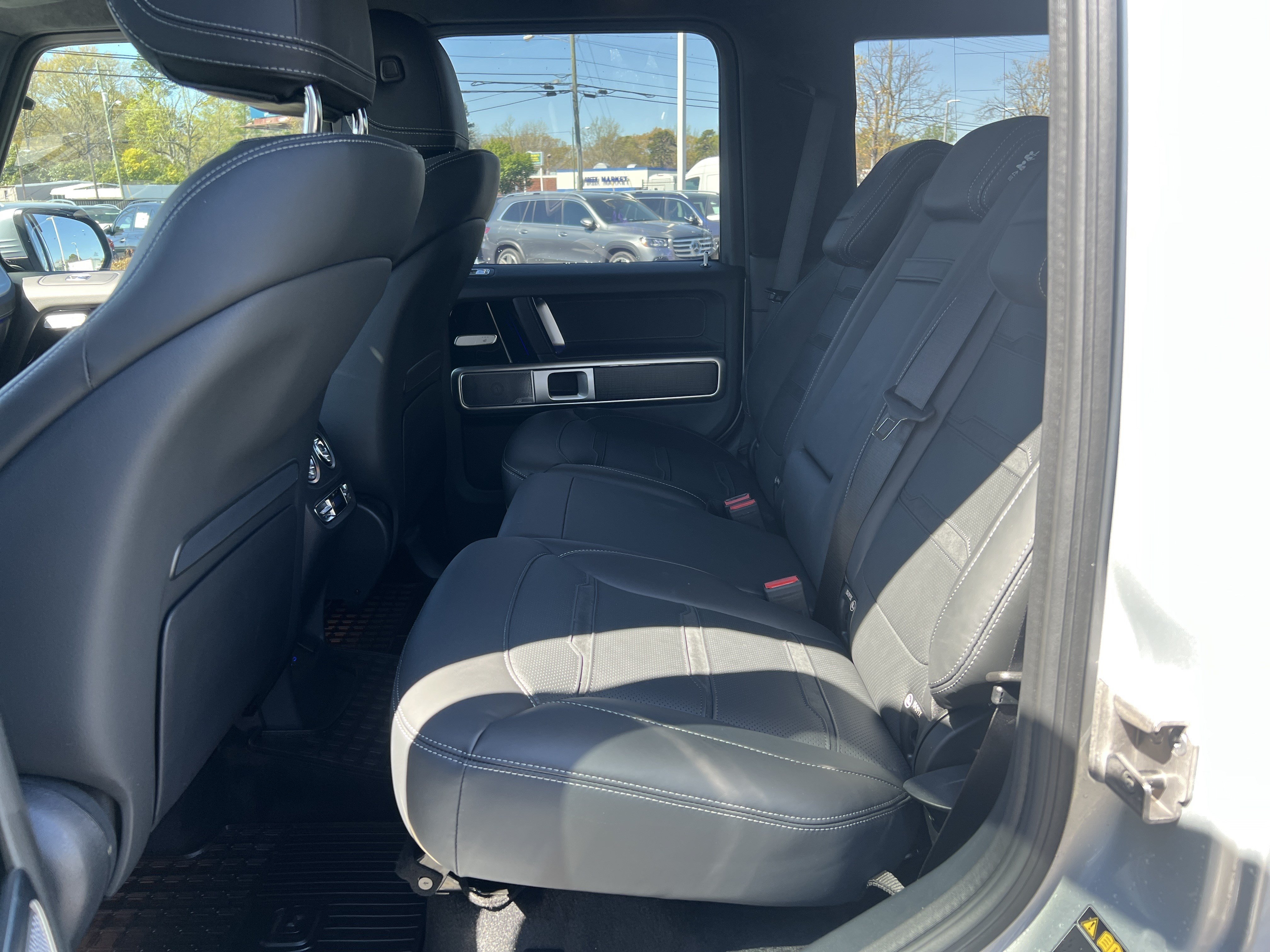 Certified 2025 Mercedes-Benz G 63 AMG 4MATIC image 33