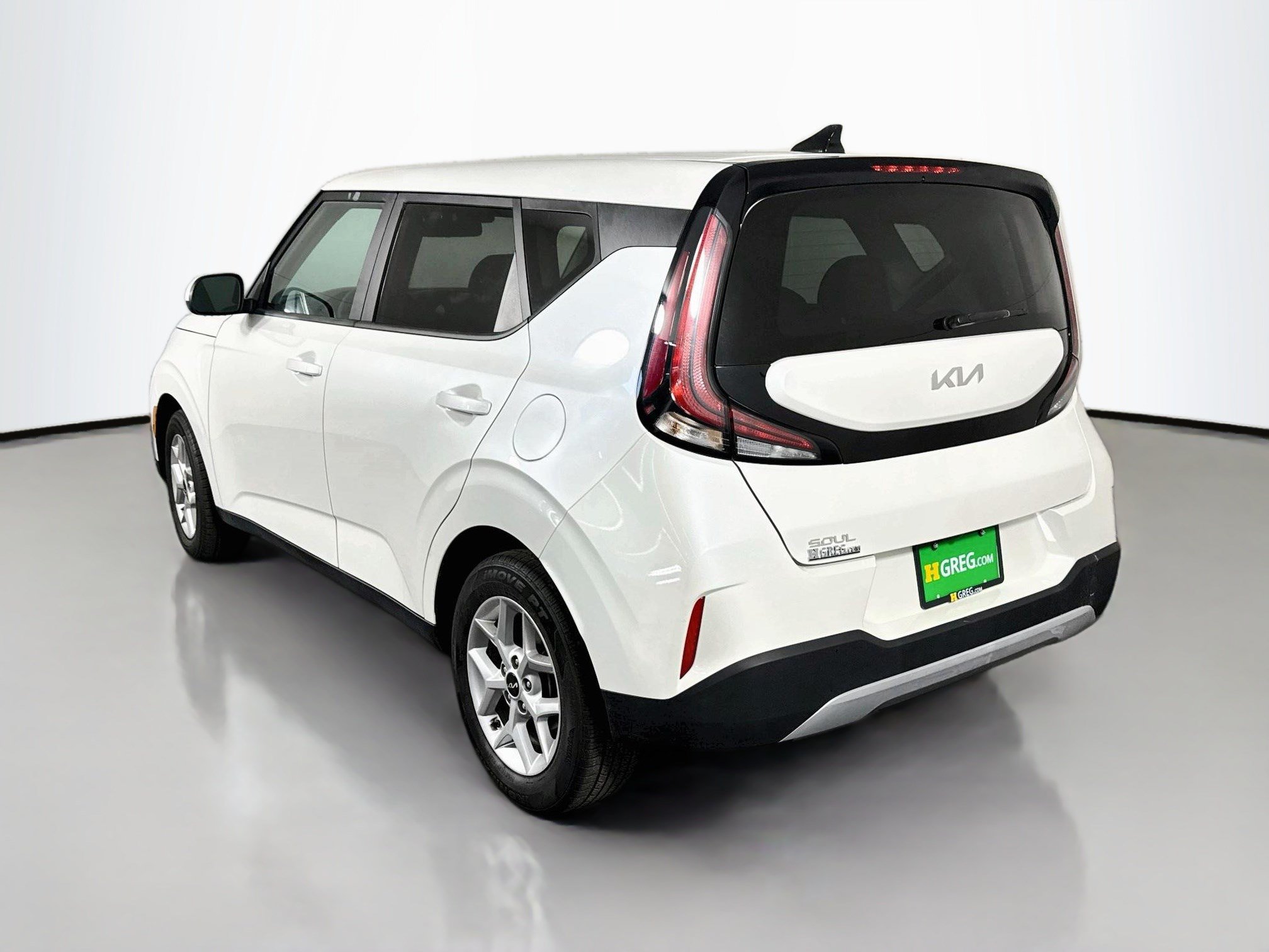 Used 2023 Kia Soul LX w/ LX Technology Package FWD image 7