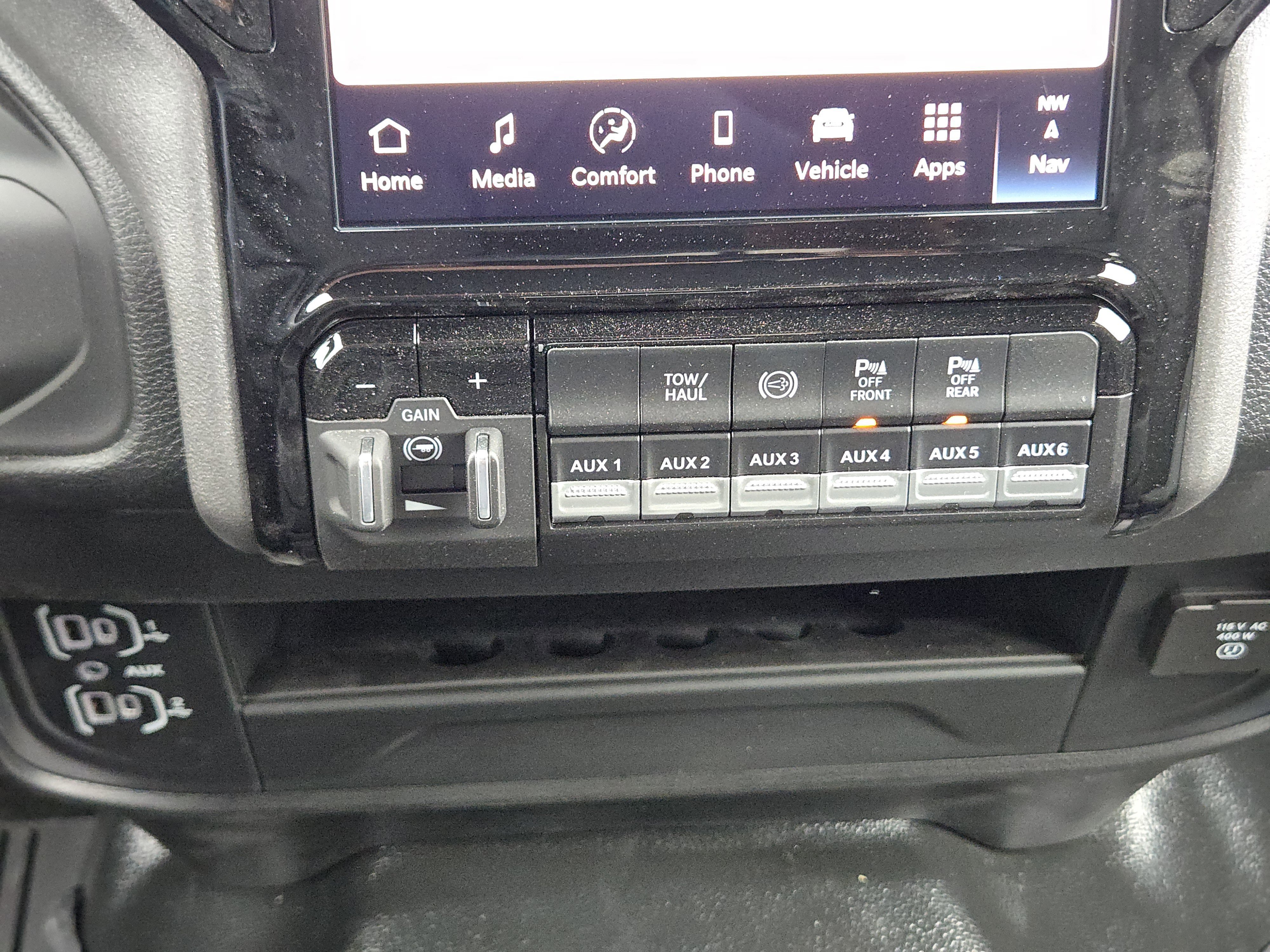 New 2026 RAM 2500 Tradesman AWD/4WD image 16