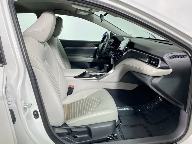 Used 2024 Toyota Camry SE FWD image 8