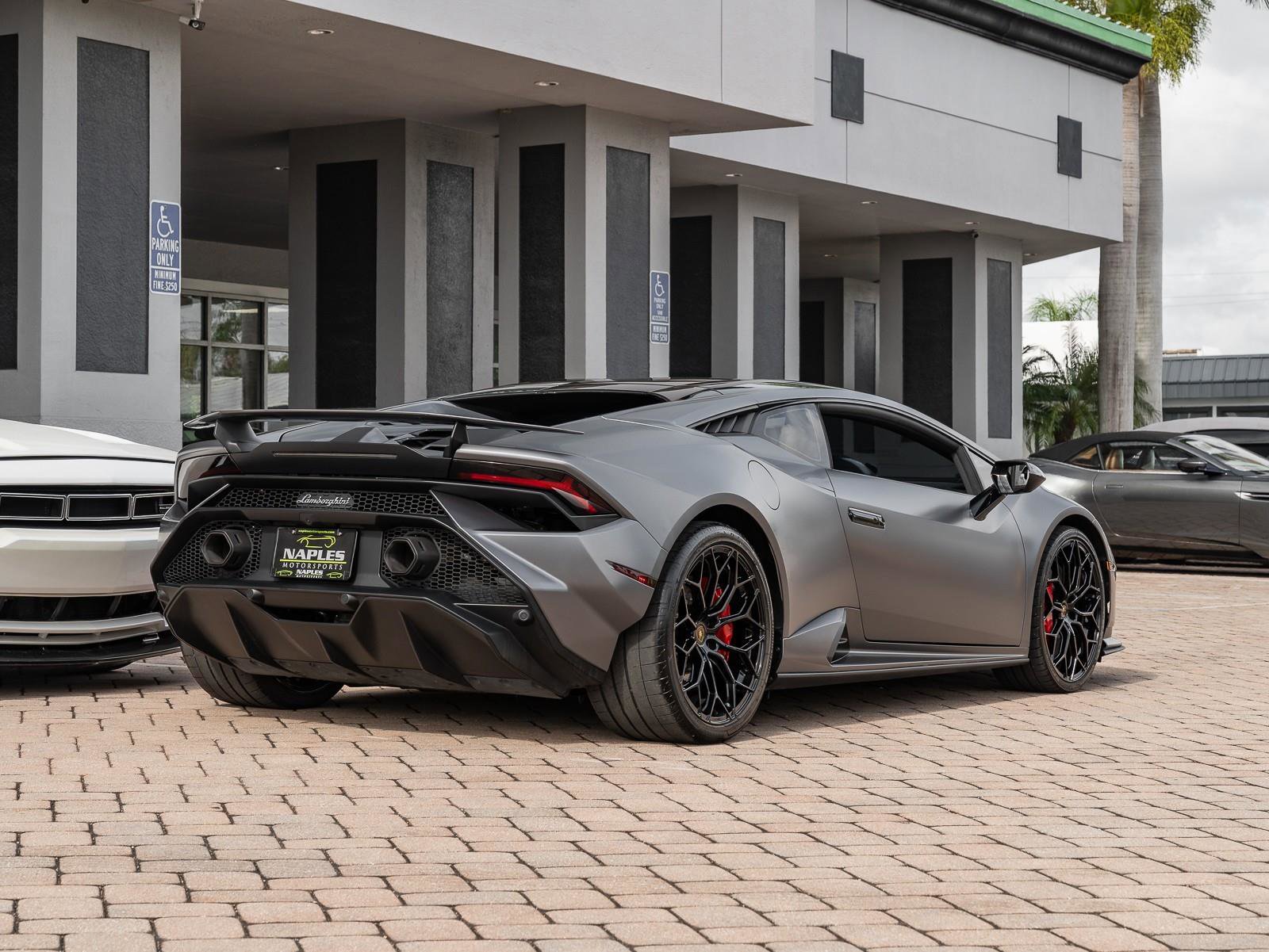 Used 2024 Lamborghini Huracan Tecnica image 40