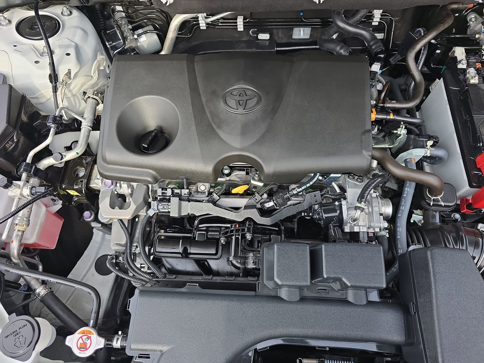 Used 2025 Toyota RAV4 XLE image 36