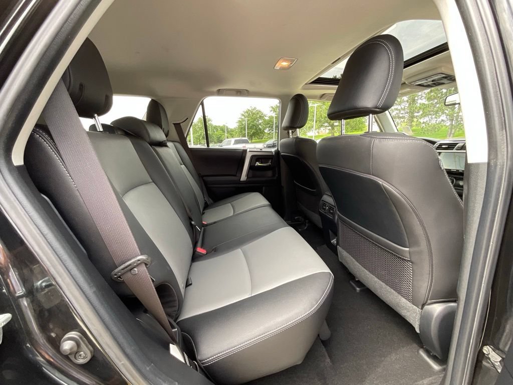 Used 2023 Toyota 4Runner SR5 Premium w/ Moonroof Package AWD/4WD image 21