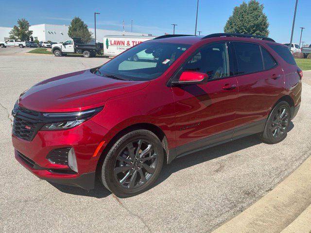 Used 2024 Chevrolet Equinox RS w/ LPO, Floor Liner Package FWD image 3