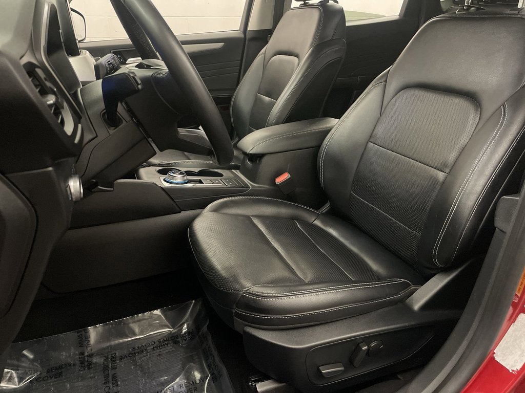 Used 2021 Ford Escape SEL w/ Technology Package image 12