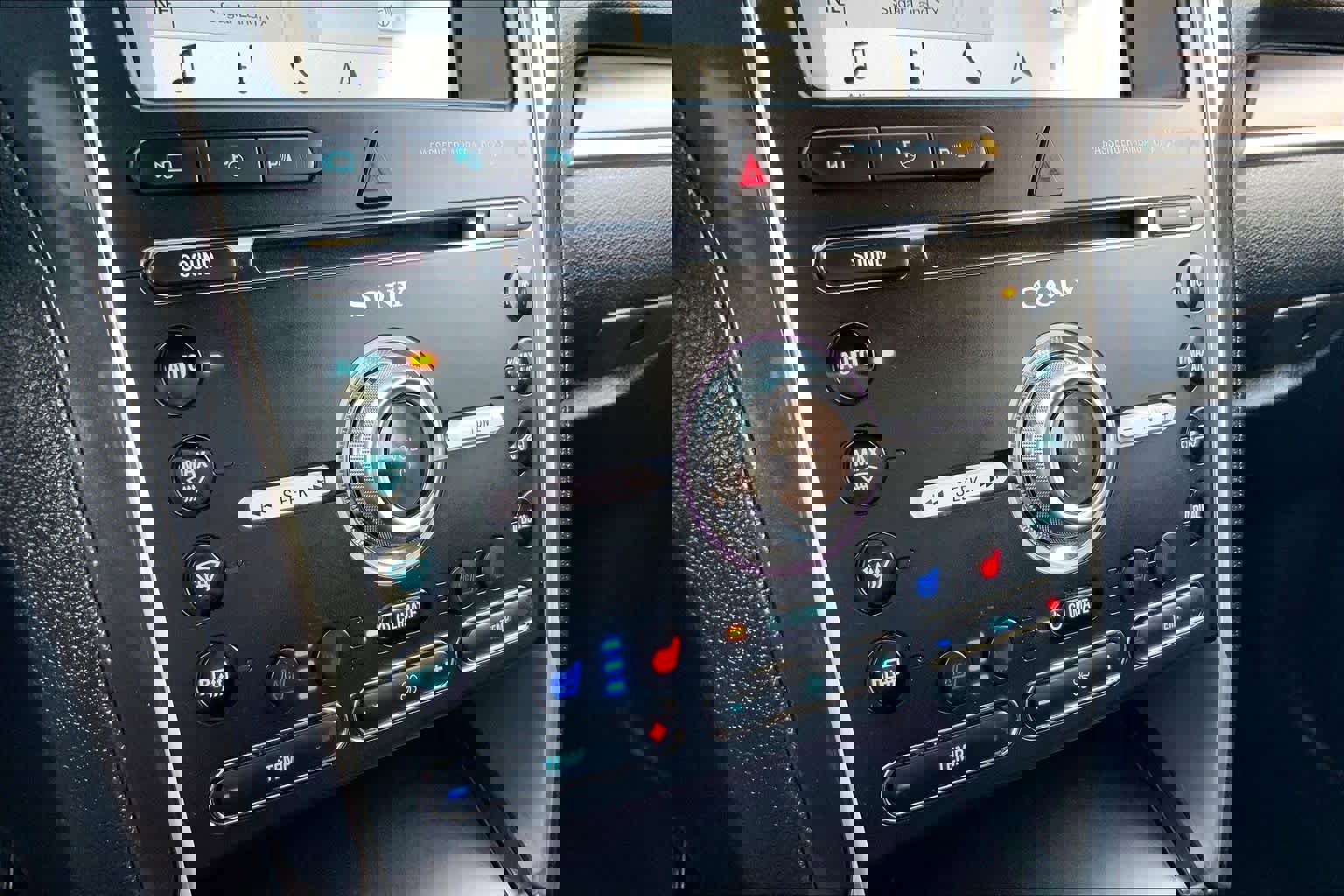 Used 2018 Ford Explorer Limited w/ Equipment Group 301A image 34