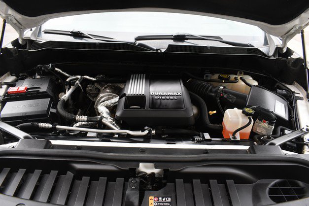 Used 2020 Chevrolet Silverado 1500 LTZ w/ LTZ Premium Package AWD/4WD image 30