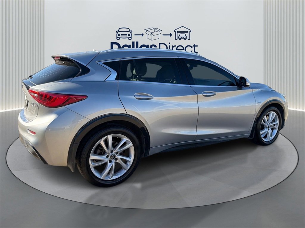 Used 2017 INFINITI QX30 Premium w/ Cargo Package image 5