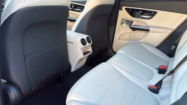 Certified 2026 Mercedes-Benz GLC 300 4MATIC image 29