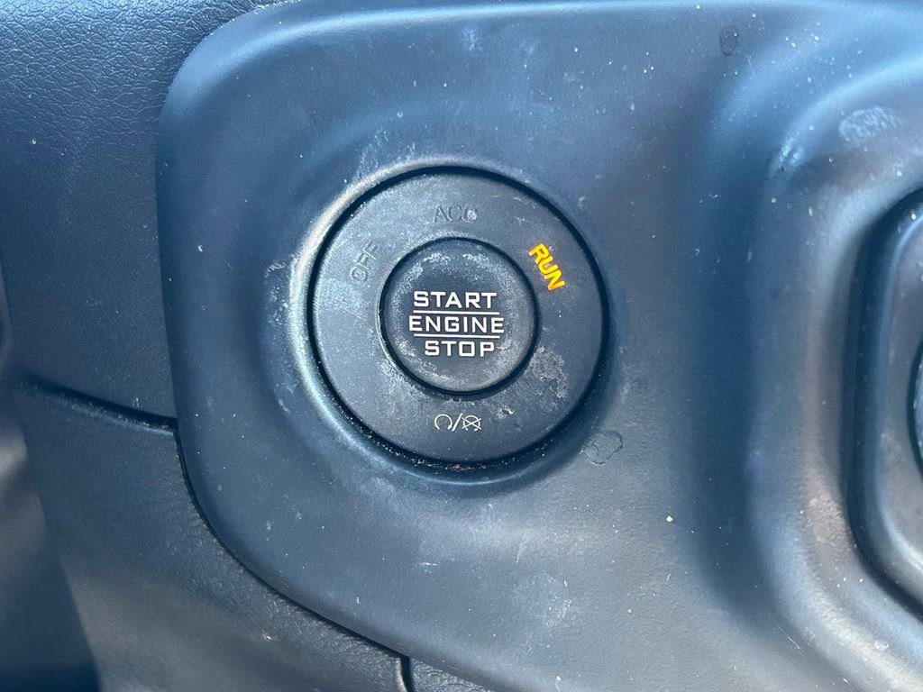 Used 2023 Jeep Wrangler Unlimited Sahara w/ Cold Weather Group image 35