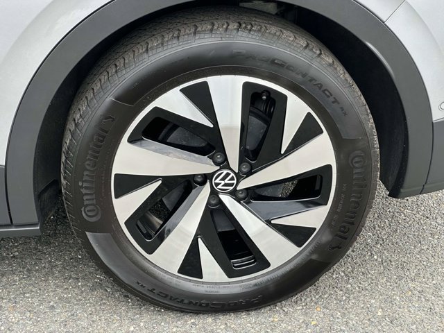 Used 2023 Volkswagen ID.4 2WD image 10