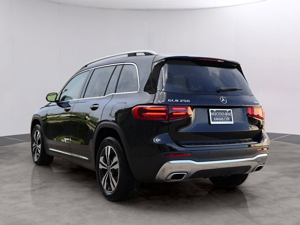 Certified 2025 Mercedes-Benz GLB 250 4MATIC image 5