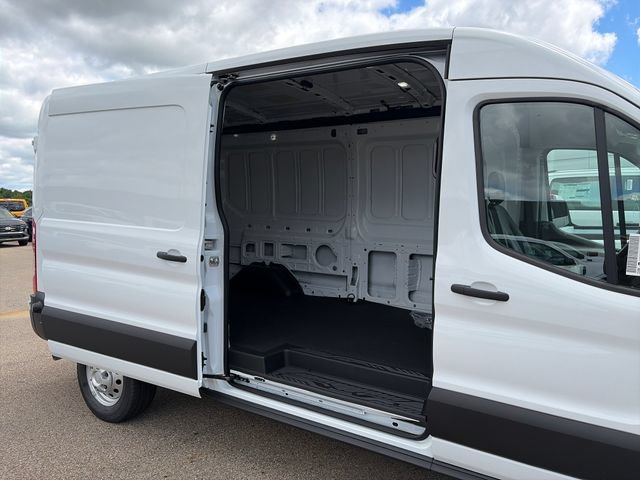 New 2026 Ford Transit 250 148 Medium Roof Extended AWD image 23
