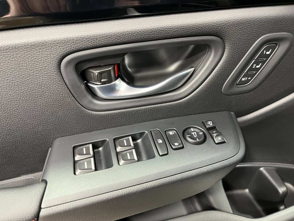 New 2026 Honda Pilot TrailSport image 12