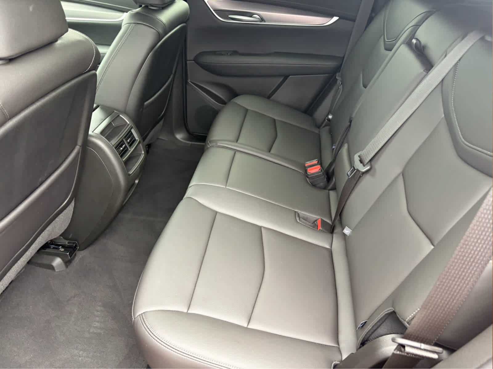 Used 2026 Cadillac XT5 Luxury AWD/4WD image 32