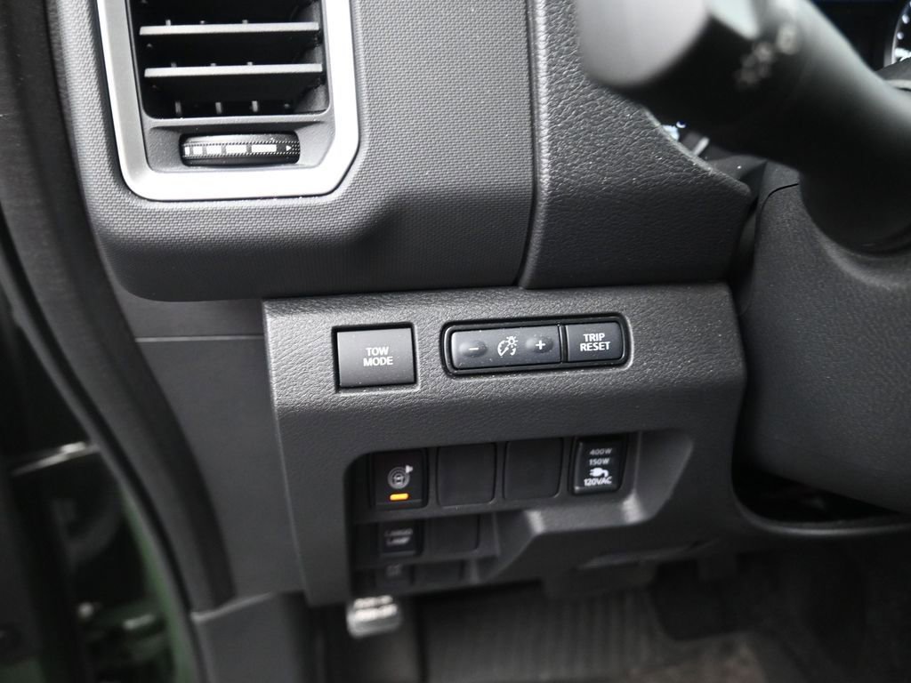 Used 2024 Nissan Frontier SV w/ SV Convenience Package image 10