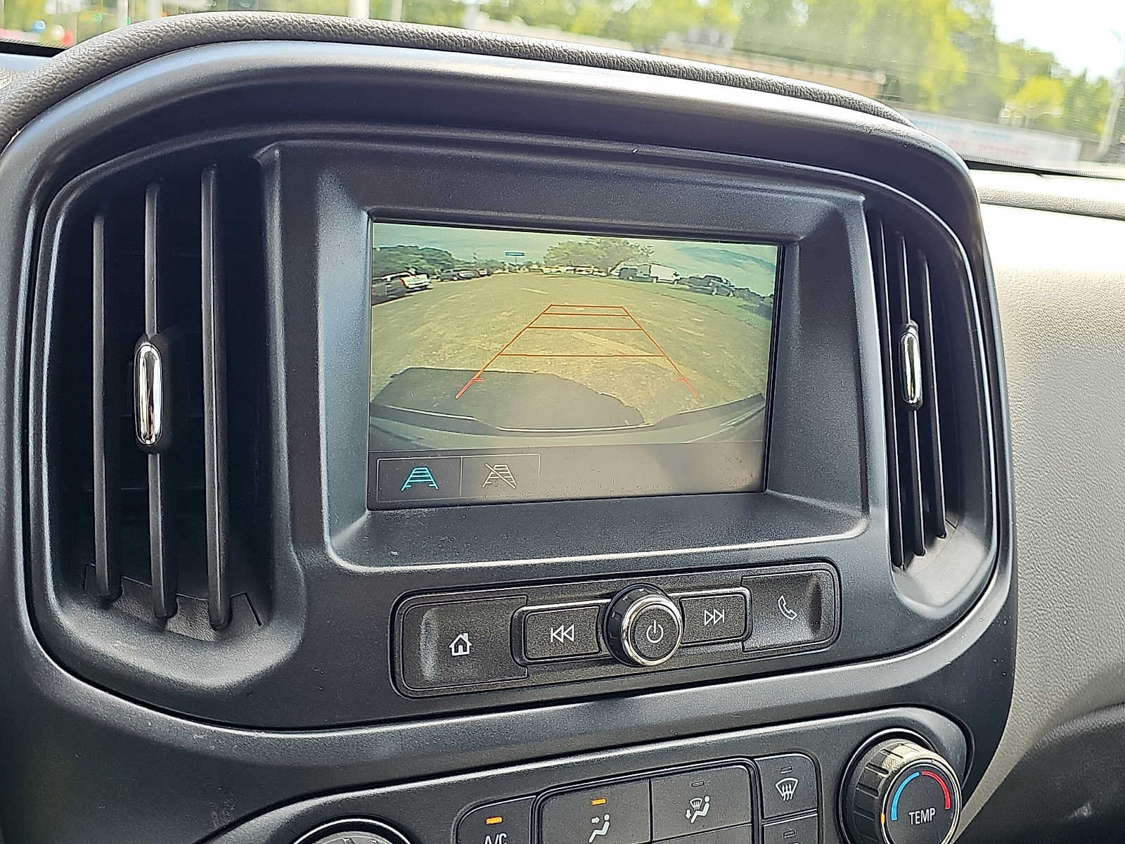 Used 2018 Chevrolet Colorado W/T AWD/4WD image 17