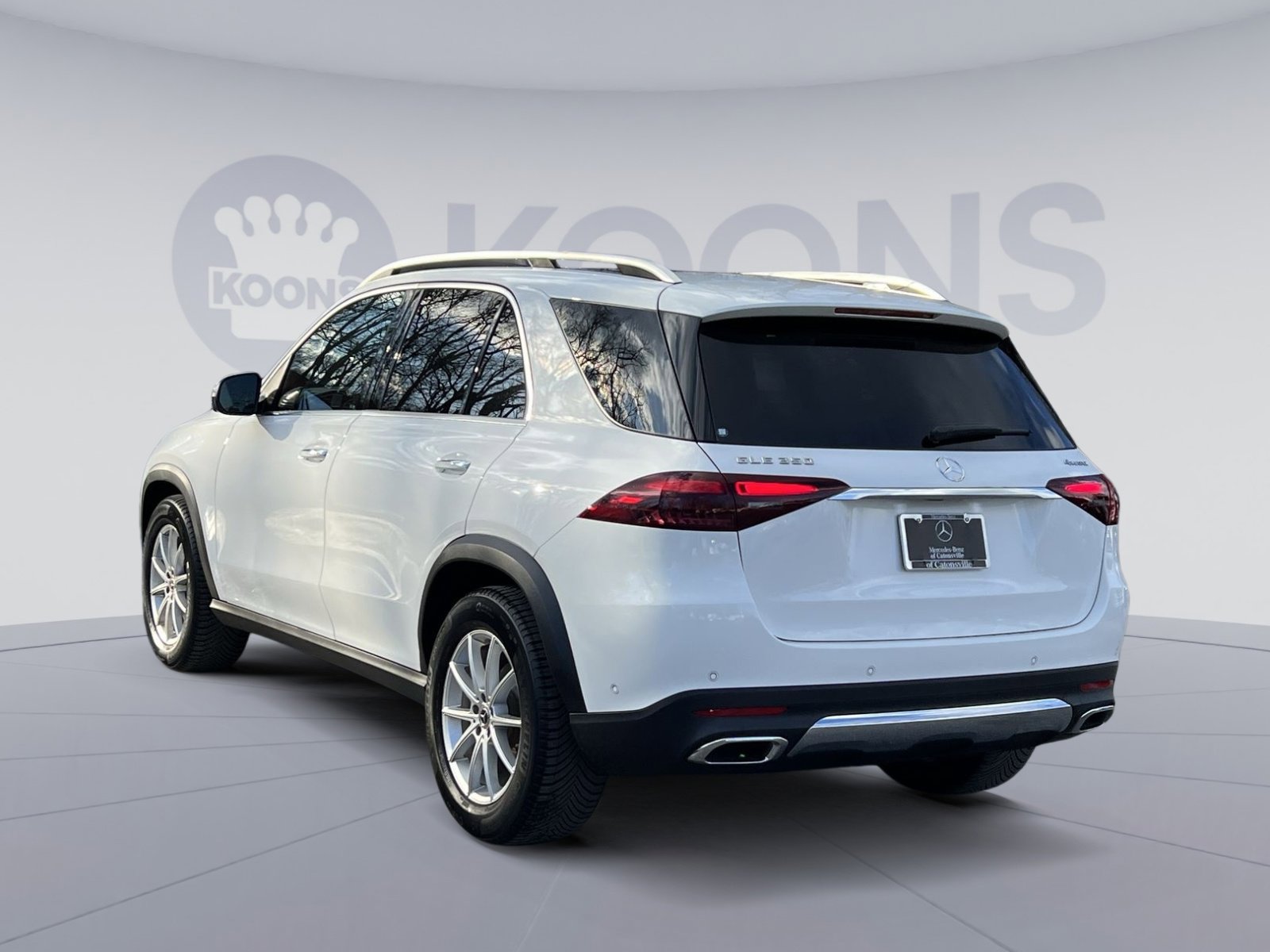 Certified 2024 Mercedes-Benz GLE 350 4MATIC image 4