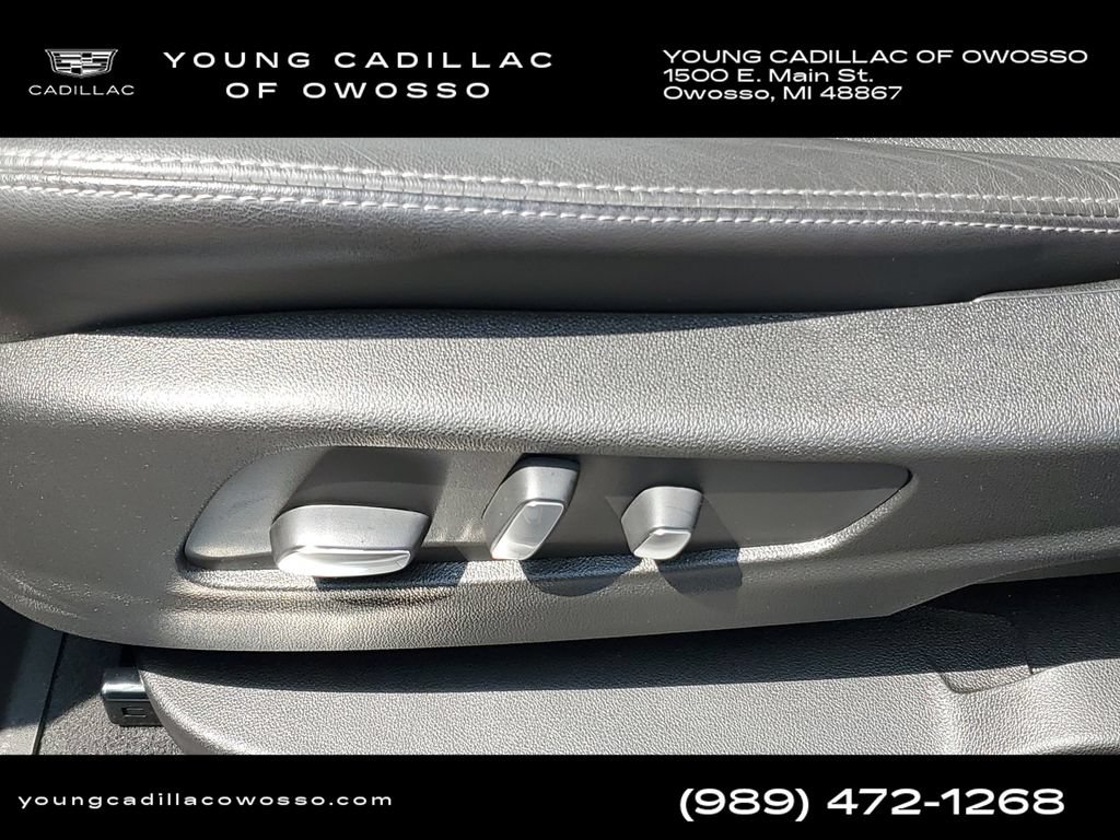 Used 2024 Cadillac XT5 Premium Luxury w/ LPO, Floor Liner Package AWD/4WD image 9