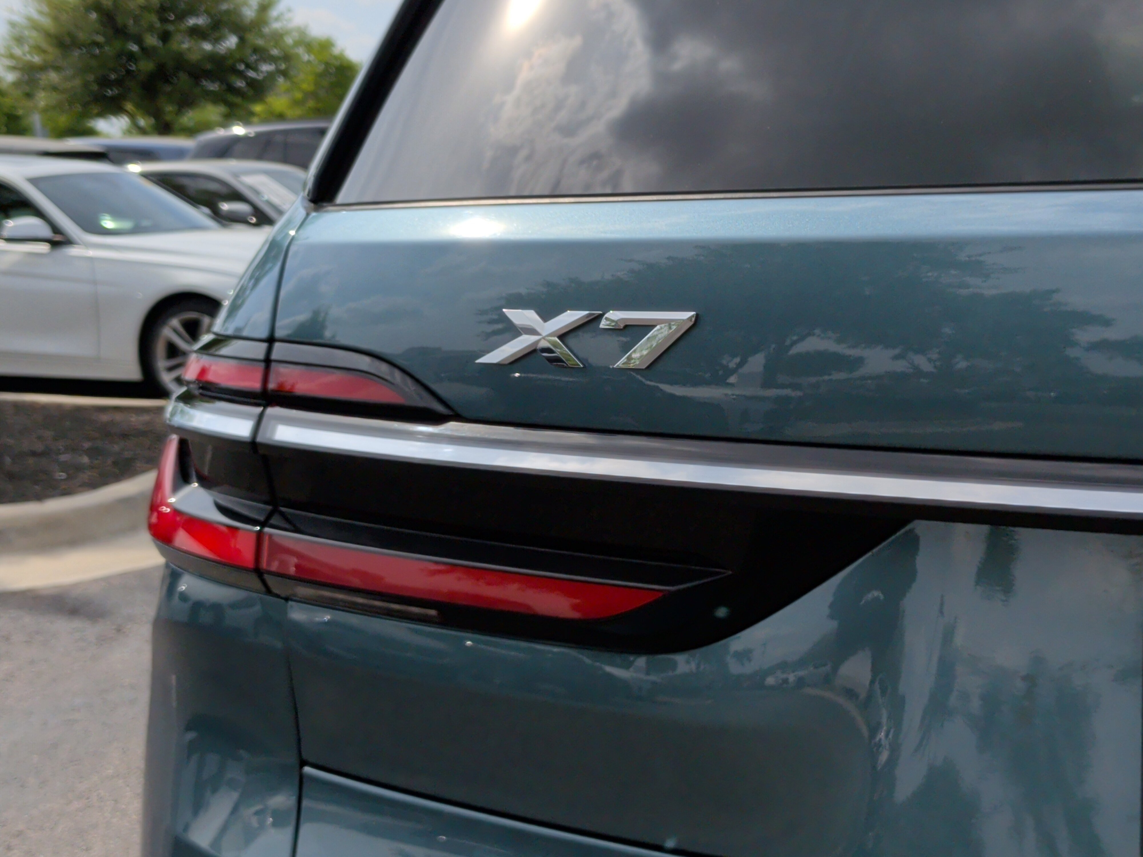 Certified 2024 BMW X7 xDrive40i image 10