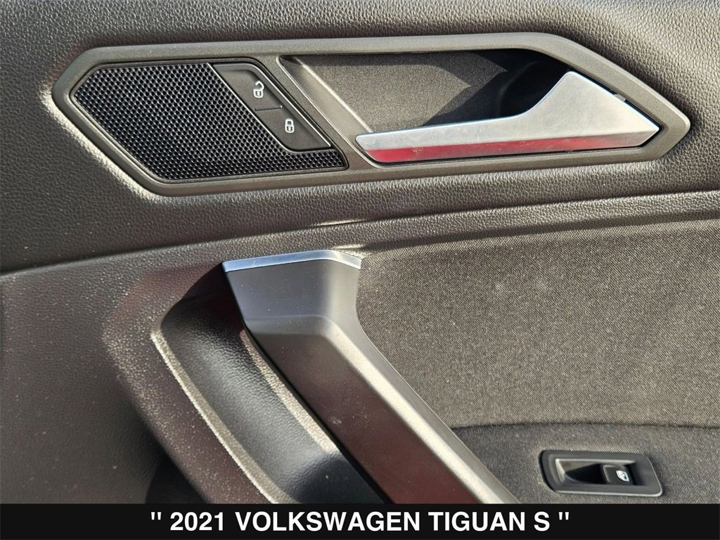 Used 2021 Volkswagen Tiguan S image 31