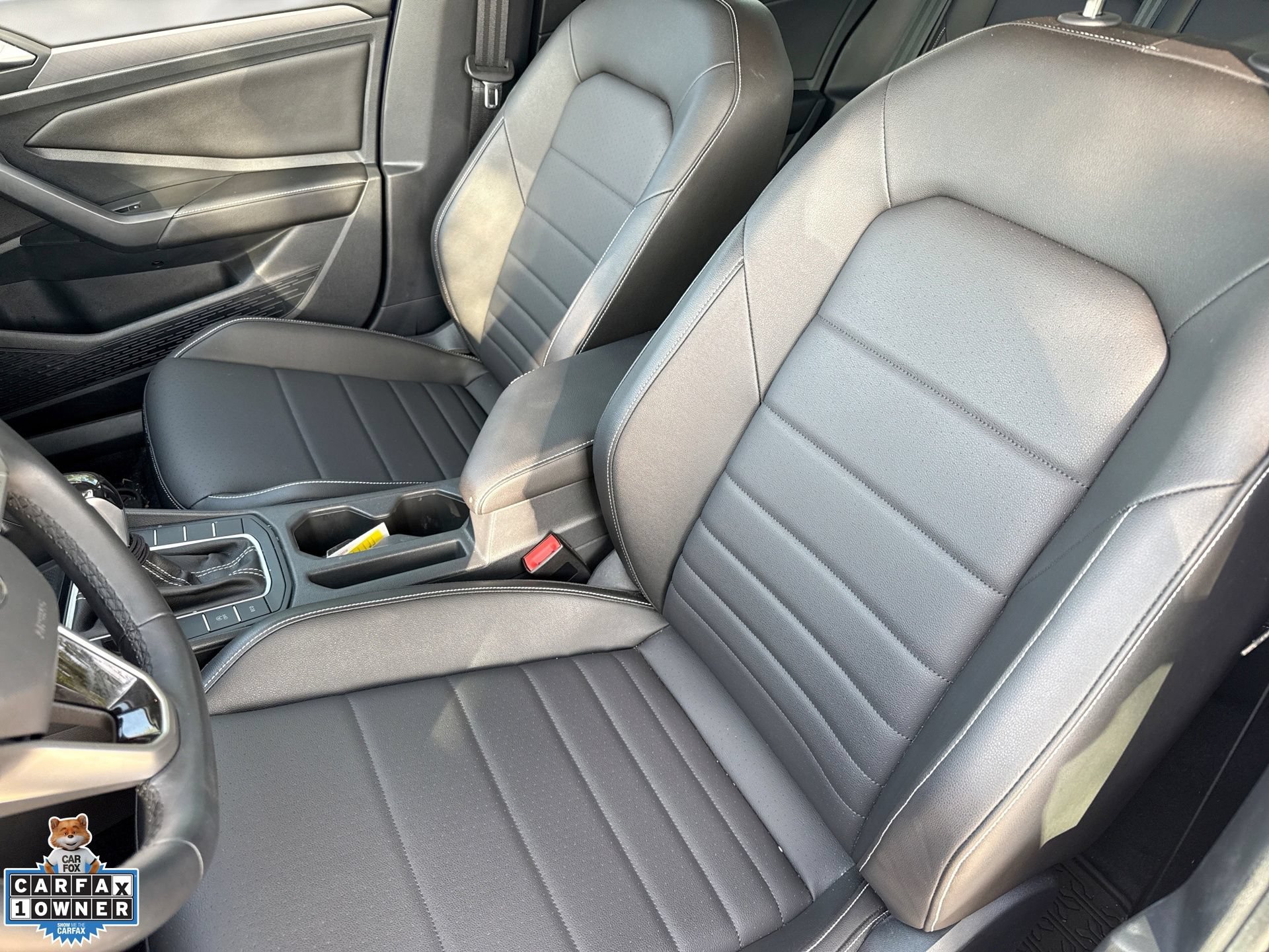 Certified 2023 Volkswagen Jetta SE w/ Panoramic Sunroof Package FWD image 14
