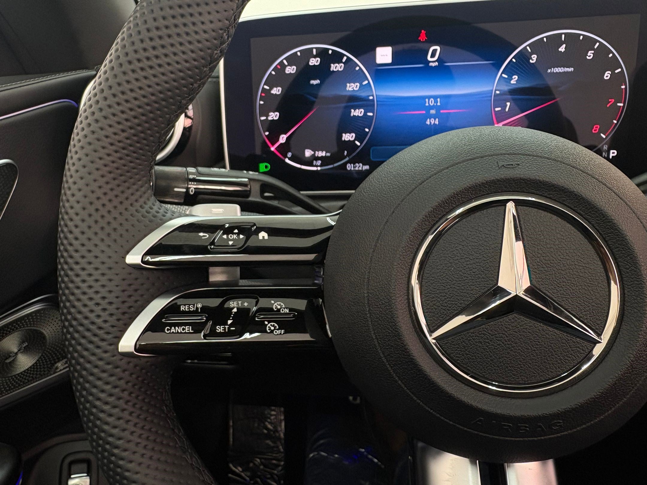 Used 2025 Mercedes-Benz CLE 450 4MATIC Cabriolet image 13