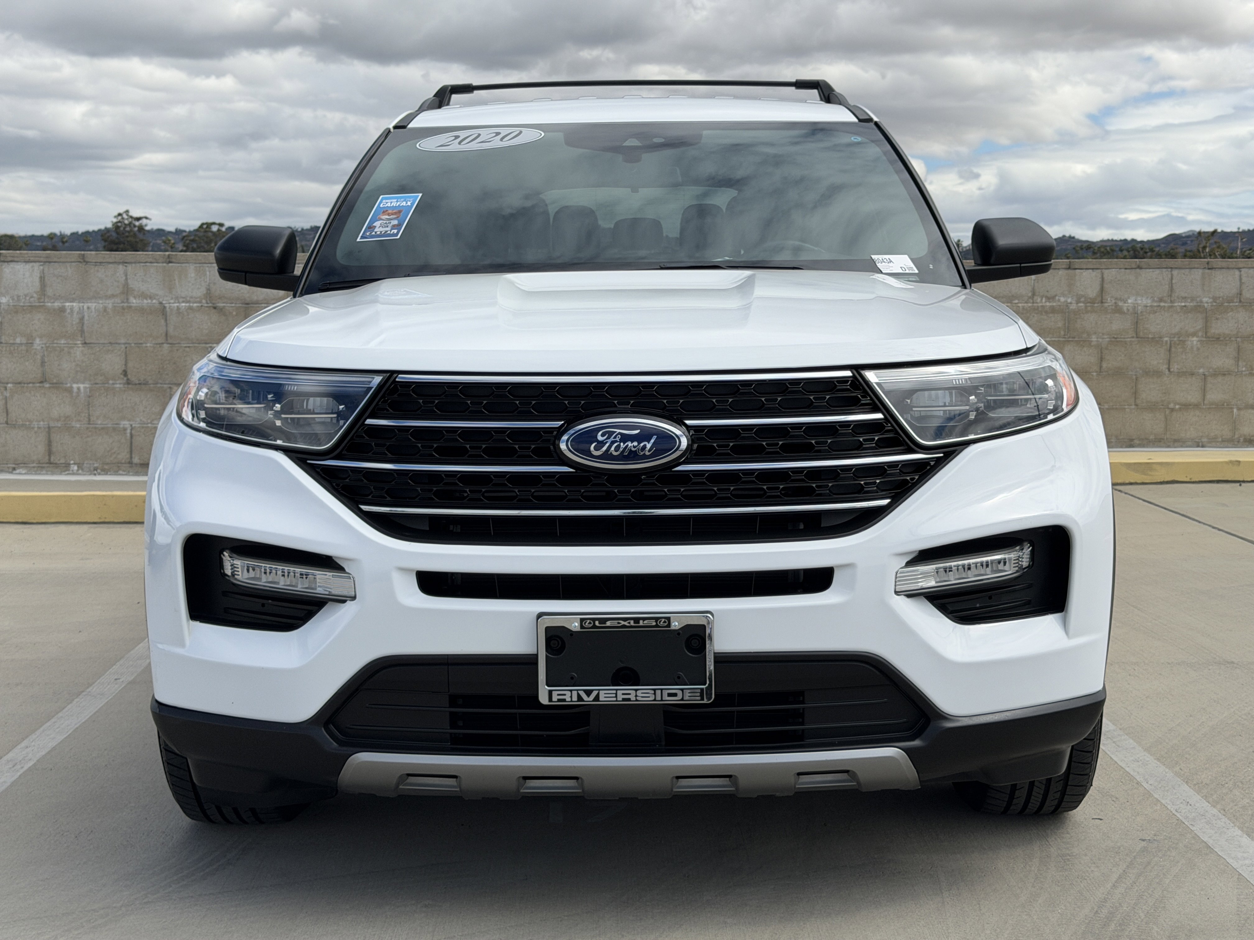 Used 2020 Ford Explorer XLT w/ Equipment Group 202A RWD image 4