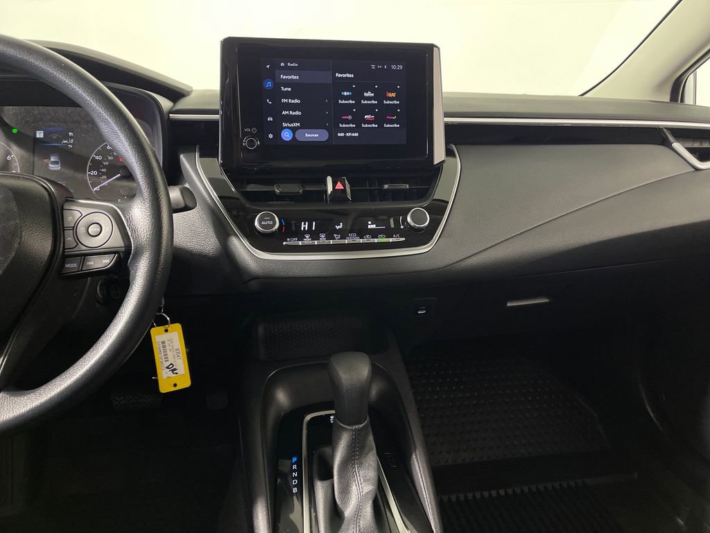 Certified 2025 Toyota Corolla LE FWD image 15