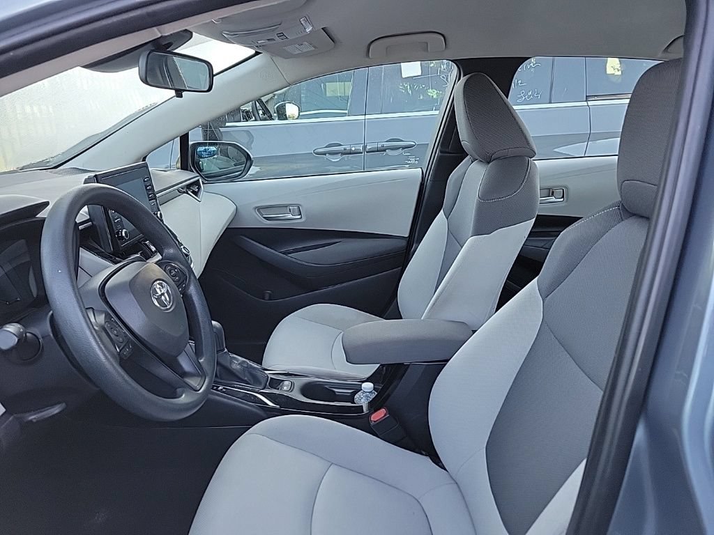 Used 2020 Toyota Corolla L FWD image 6