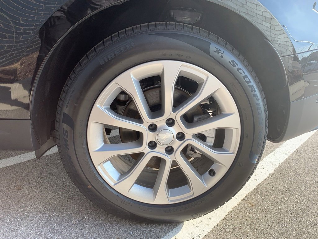 Used 2025 Land Rover Range Rover Sport SE image 34