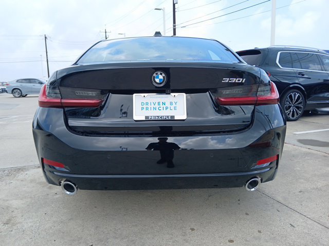 New 2026 BMW 330i Sedan w/ Convenience Package RWD image 8