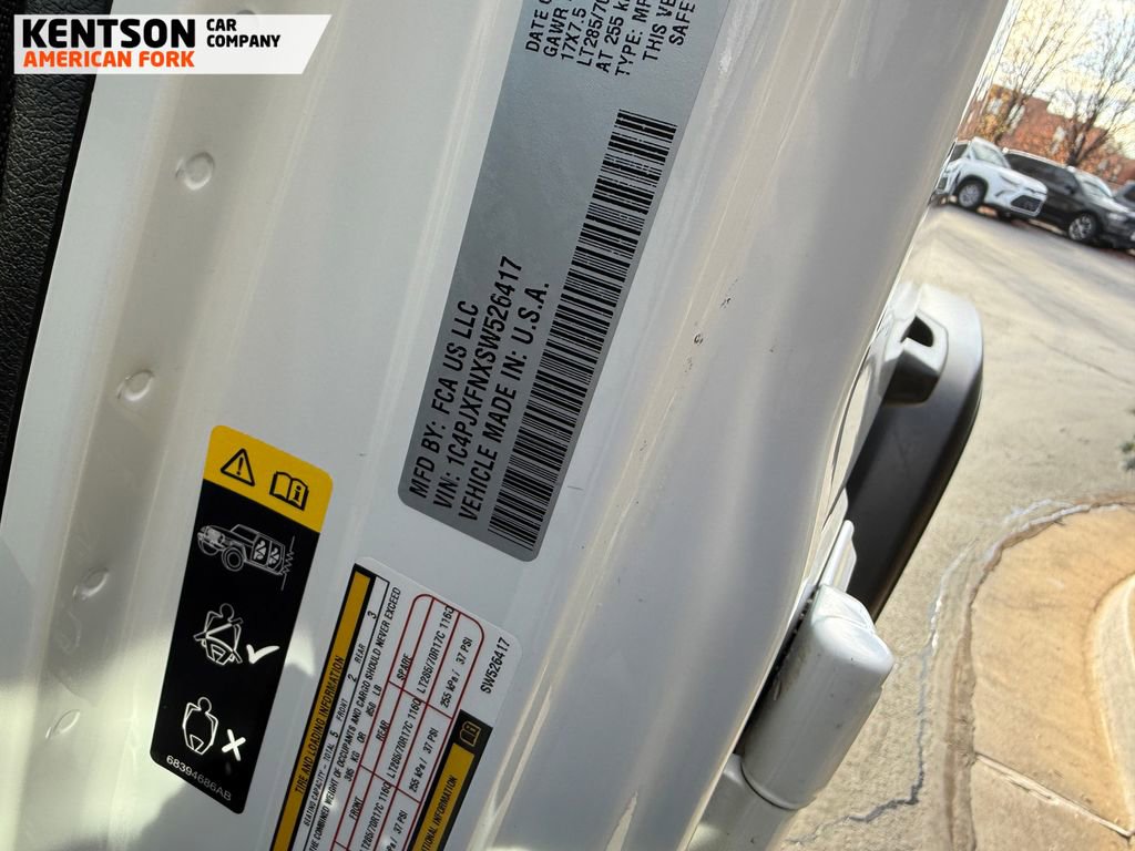 Used 2025 Jeep Wrangler Unlimited Rubicon image 32