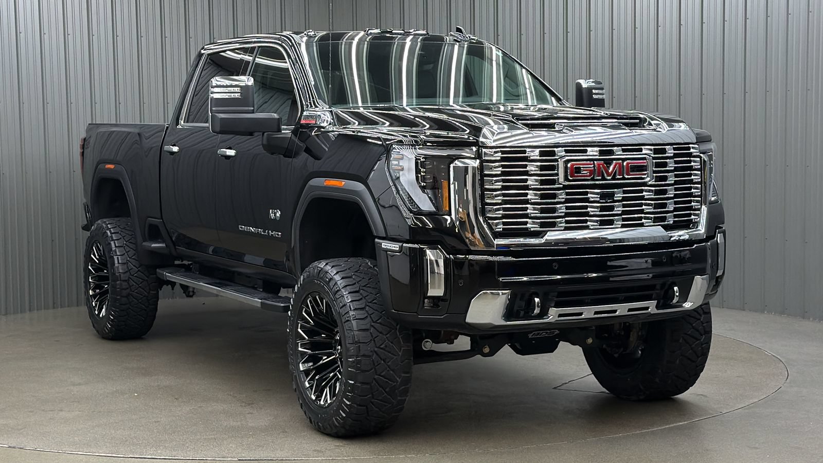 Used 2026 GMC Sierra 3500 Denali w/ Denali Reserve Package AWD/4WD image 7