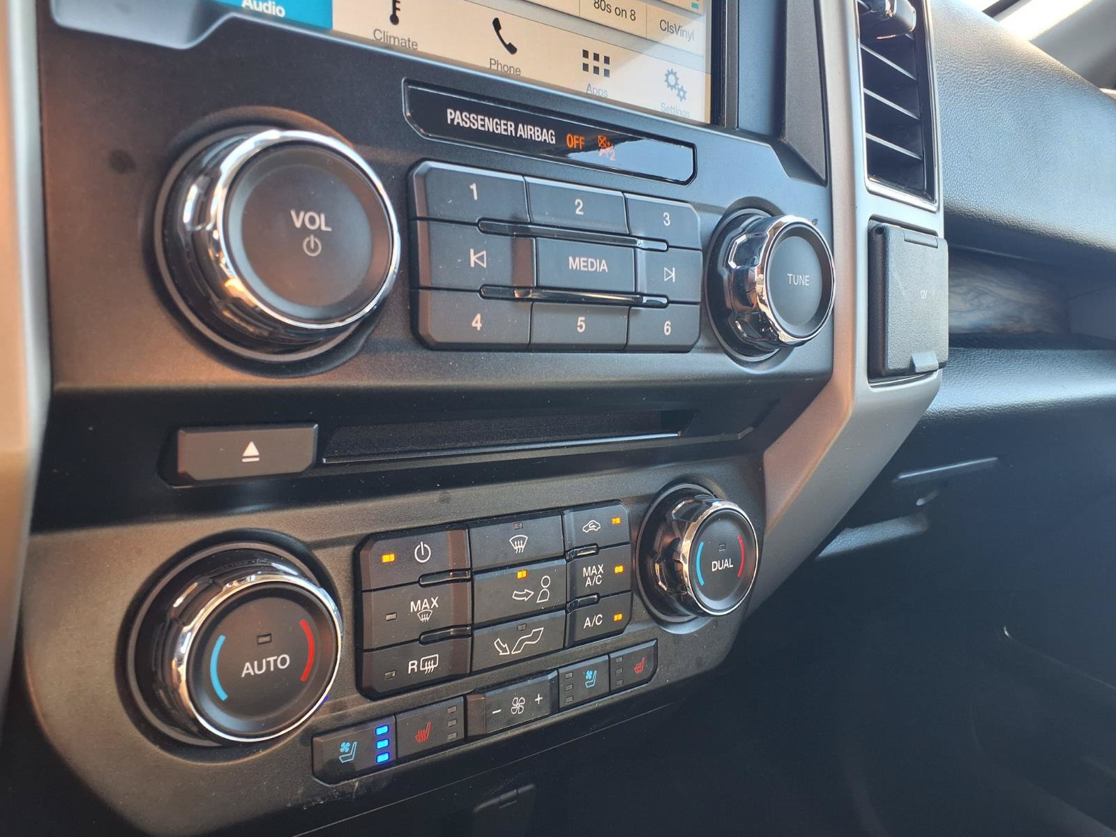 Used 2018 Ford F150 Lariat AWD/4WD image 27