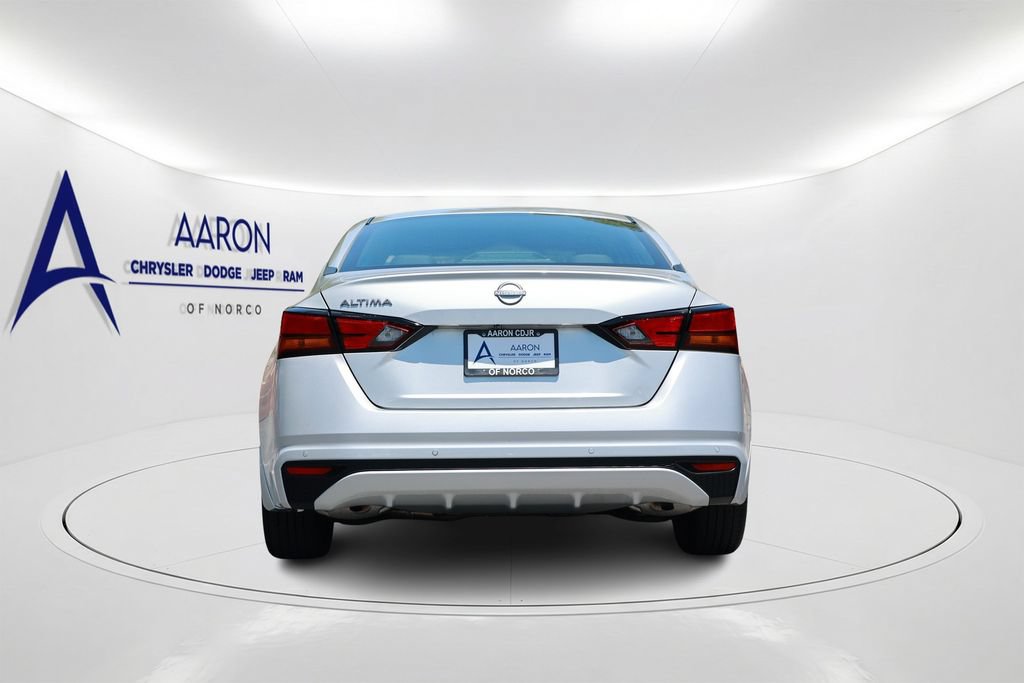 Used 2023 Nissan Altima 2.5 S FWD image 5