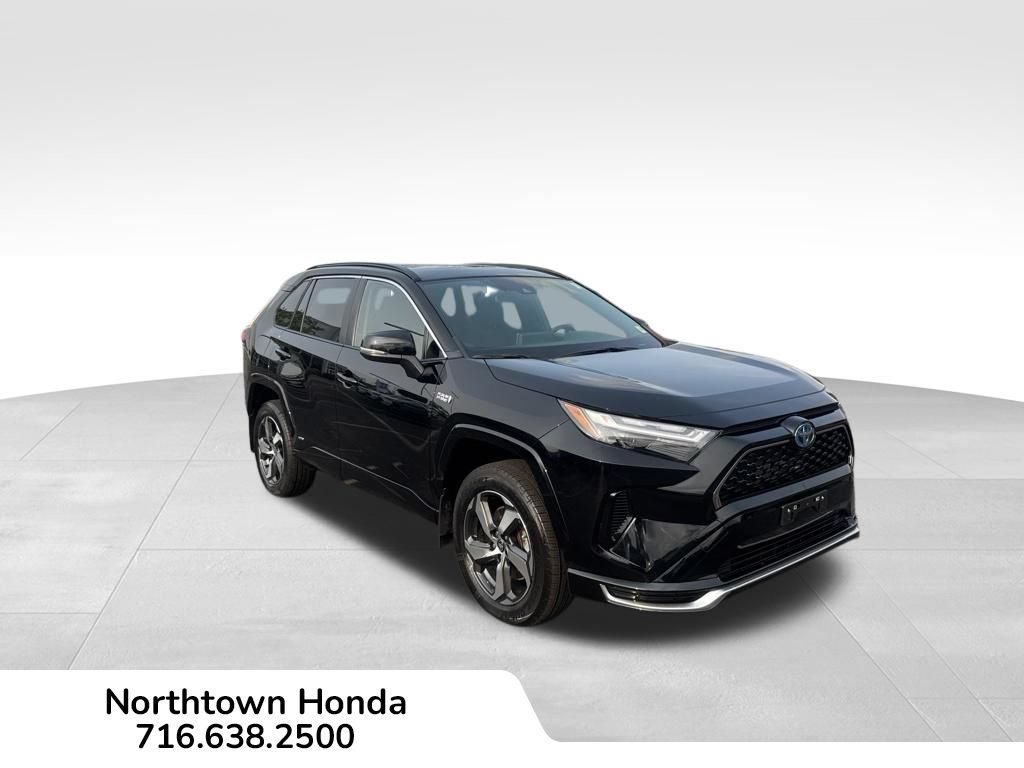 Used 2023 Toyota RAV4 SE w/ Weather & Moonroof Package