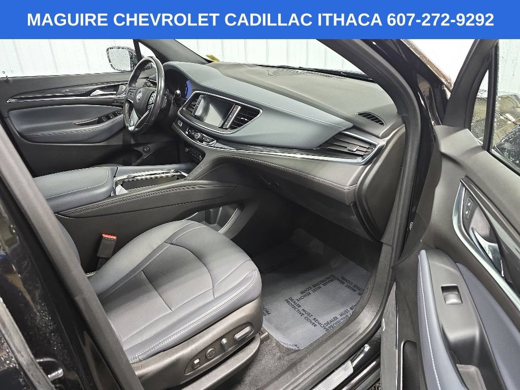 Used 2023 Buick Enclave Premium w/ Experience Buick Package AWD/4WD image 16