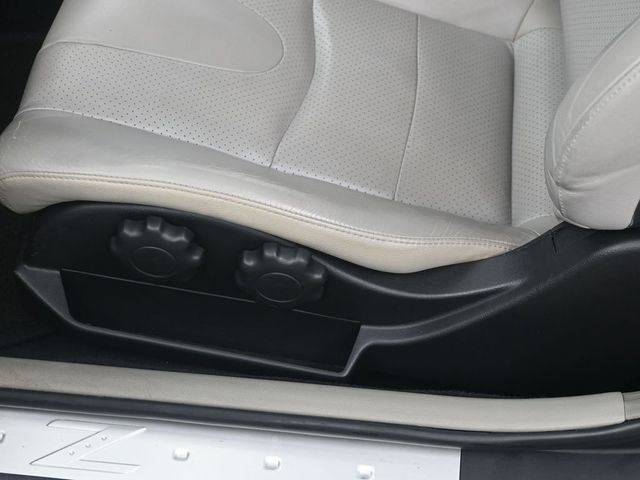 Used 2006 Nissan 350Z Touring image 12